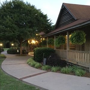 Meet your Posher, Theresa